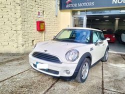 Bianco Usata 2009 Mini Cooper Due volumi | 3990 € (Ottimo prezzo)