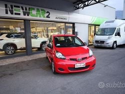 Rosso Usata 2009 Toyota Aygo Sol Due volumi | 3600 € (Buon prezzo)