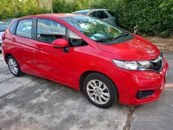 Rosso Usata 2019 Honda Jazz Comfort Due volumi | 10.200 € (Buon prezzo)