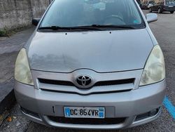 Usata 2007 Toyota Corolla Verso Monovolume | 3000 €
