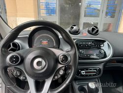Bianco Usata 2016 Smart ForFour Due volumi | 10.900 € (Molto cara)