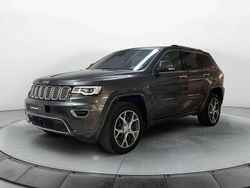 Grigio scuro Usata 2019 Jeep Grand Cherokee Overland SUV | 28.900 € (Molto cara)