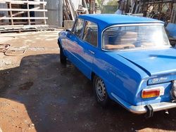 Blu Usata 1970 Alfa Romeo Giulia Super Tre volumi | 10.000 €