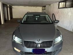 Grigio Usata 2017 Skoda Superb Executive Station wagon | 13.800 € (Super prezzo)
