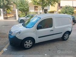 Bianco Usata 2018 Renault Kangoo LIMITED Tre volumi | 8499 € (Buon prezzo)