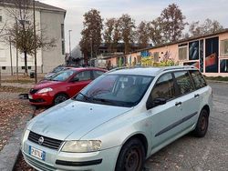 Usata 2004 Fiat Stilo Tre volumi | 800 € (Ottimo prezzo)