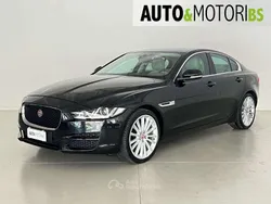 Nero Usata 2017 Jaguar XE Portfolio Tre volumi | 15.900 € (Buon prezzo)