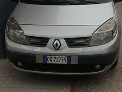 Usata 2005 Renault Scénic II Dynamique Monovolume | 500 € (Super prezzo)