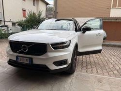 Bianco Usata 2020 Volvo XC40 R-Design SUV | 26.000 € (Buon prezzo)