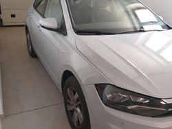 Grigio Usata 2019 VW Polo Tre volumi | 16.500 € (Buon prezzo)