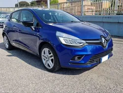 Blu/azzurro Usata 2019 Renault Clio IV Intens Tre volumi | 10.500 € (Buon prezzo)