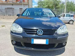 Nero Usata 2006 VW Golf V Comfortline Tre volumi | 3300 € (Buon prezzo)