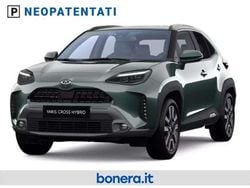 Everest green Nuova 2026 Toyota Yaris Cross Lounge SUV | 32.500 € (Buon prezzo)