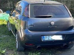 Grigio Usata 2021 Fiat Punto Evo Due volumi | 3500 € (Buon prezzo)