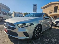 Grigio Usata 2021 Mercedes A180 Business Tre volumi | 21.900 €