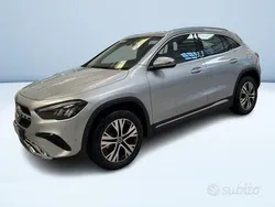 Argento Nuova 2025 Mercedes GLA200 Advanced SUV | 44.400 € (Buon prezzo)