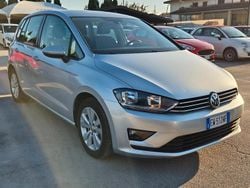 Argento Usata 2014 VW Golf Sportsvan Highline Monovolume | 7999 € (Buon prezzo)