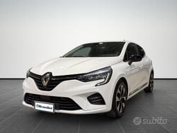 Bianco Usata 2022 Renault Clio V Evolution Tre volumi | 16.554 € (Buon prezzo)