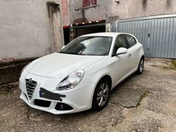 Bianco Usata 2013 Alfa Romeo Giulietta Distinctive Due volumi | 6800 € (Ottimo prezzo)