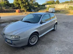 Usata 2003 Alfa Romeo 147 Due volumi | 1400 € (Buon prezzo)