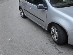 Grigio Usata 2005 VW Golf V Due volumi | 1700 €