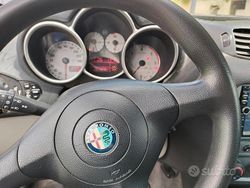 Usata 2004 Alfa Romeo 147 Due volumi | 1000 € (Ottimo prezzo)