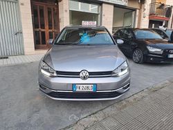 Gray Usata 2017 VW Golf Executive Tre volumi | 14.800 €