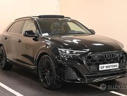 Nero Usata 2024 Audi Q8 SUV | 82.900 € (Cara)
