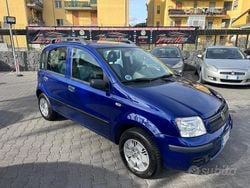 Blu Usata 2010 Fiat Panda Dynamic Tre volumi | 4490 € (Buon prezzo)