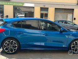 Blu Usata 2019 Ford Focus ST-Line Tre volumi | 13.500 € (Buon prezzo)