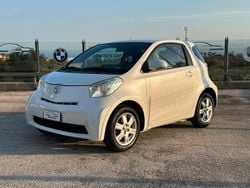 Bianco Usata 2010 Toyota iQ Sol Due volumi | 9490 € (Molto cara)
