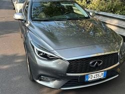 Grigio Usata 2016 Infiniti Q30 SUV | 9200 €