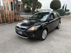 Nero Usata 2010 Ford Focus Titanium Station wagon | 2900 € (Buon prezzo)