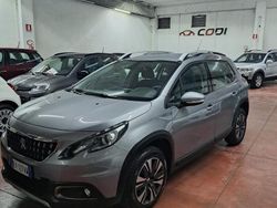 Grigio Usata 2019 Peugeot 2008 SUV | 13.000 € (Buon prezzo)