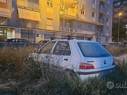 Bianco Usata 1998 Peugeot 106 Due volumi | 600 € (Buon prezzo)