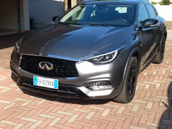 Infiniti QX30