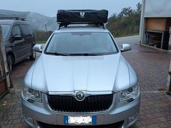 Grigio Usata 2012 Skoda Superb Tre volumi | 7500 €