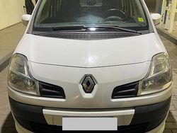 Usata 2010 Renault Modus Monovolume | 2300 € (Cara)