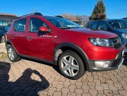 Rosso Usata 2013 Dacia Sandero Stepway Tre volumi | 4300 € (Ottimo prezzo)