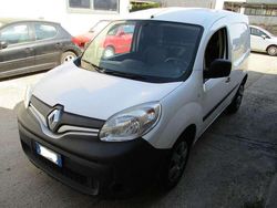 Bianco Usata 2015 Renault Kangoo Monovolume | 6803 € (Buon prezzo)