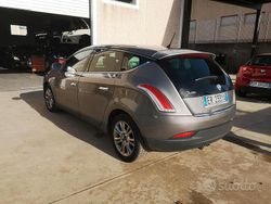 Grigio Usata 2009 Lancia Delta Due volumi | 1990 € (Buon prezzo)