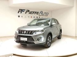 Grigio londra tetto nero met. Usata 2025 Suzuki Vitara SUV | 28.900 € (Molto cara)
