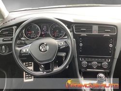 Grigio Usata 2018 VW Golf VII Business+ Tre volumi | 18.200 € (Molto cara)