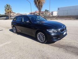 Nero Usata 2021 BMW 318 Advantage Station wagon | 24.990 € (Molto cara)