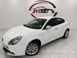 Bianco Usata 2016 Alfa Romeo Giulietta Sprint Tre volumi | 7200 € (Buon prezzo)