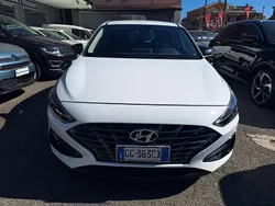 Bianco Usata 2021 Hyundai i30 Prime Tre volumi | 14.890 € (Super prezzo)