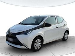 Bianco Usata 2017 Toyota Aygo X-pure Due volumi | 8700 € (Buon prezzo)