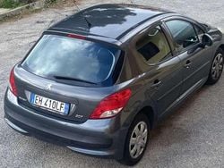 Usata 2011 Peugeot 207 Business-Line Tre volumi | 3500 € (Molto cara)