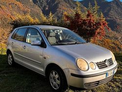 Grigio Usata 2001 VW Polo Tre volumi | 1500 € (Buon prezzo)