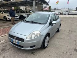 Argento Usata 2008 Fiat Grande Punto Dynamic Due volumi | 3500 € (Buon prezzo)